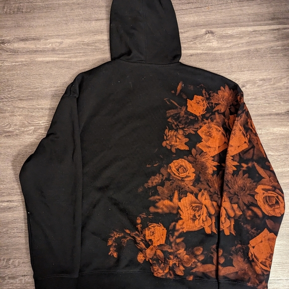 H&M Rose Screen Printed Hoodie - Picture 2 of 3